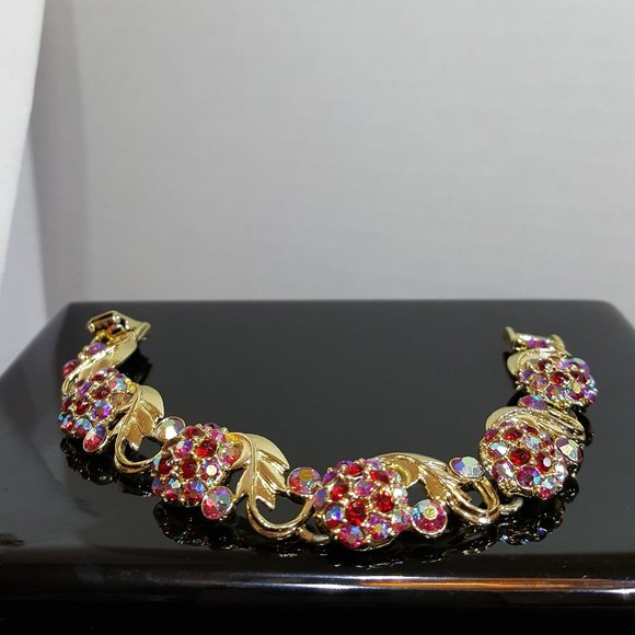 Vtg. Raspberry Rhinestone Set - Picture 9 of 16